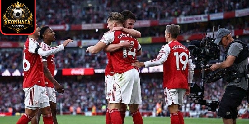 Arsenal và tham vọng “cú ăn 4”: Bài học từ MU – Liverpool, Man City phải cảnh giác 2 Lịch sử bóng đá và những đội từng tiến gần “cú ăn 4”