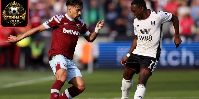 Thế trận giằng co trong hiệp một trận Fulham – West Ham